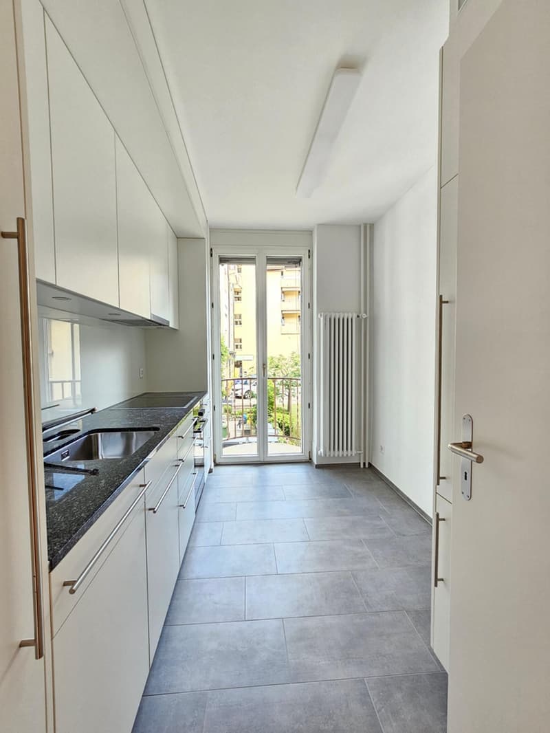 Flatmate wanted: bright room in a renovated 3-room apartment, Zurich-Oerlikon (2)
