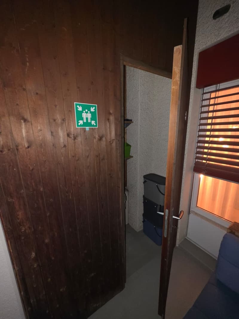 Helle und gemütliche 3.5 Zimmer Wohnung mit Balkon und viel Stauraum (11)
