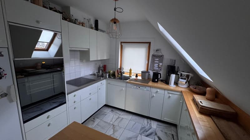Schöne 4.5 Zimmer Masionette-Dachwohnung (3)