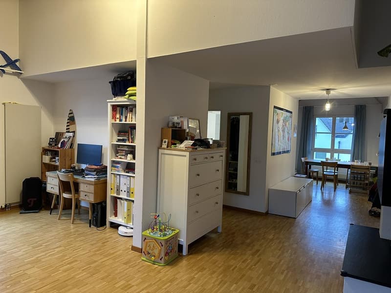 Sonnige 3.5-Zimmer-Maisonette-Wohnung mit Balkon in Affoltern am Albis (13)