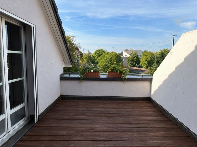 Sonnige 3.5-Zimmer-Maisonette-Wohnung mit Balkon in Affoltern am Albis (6)