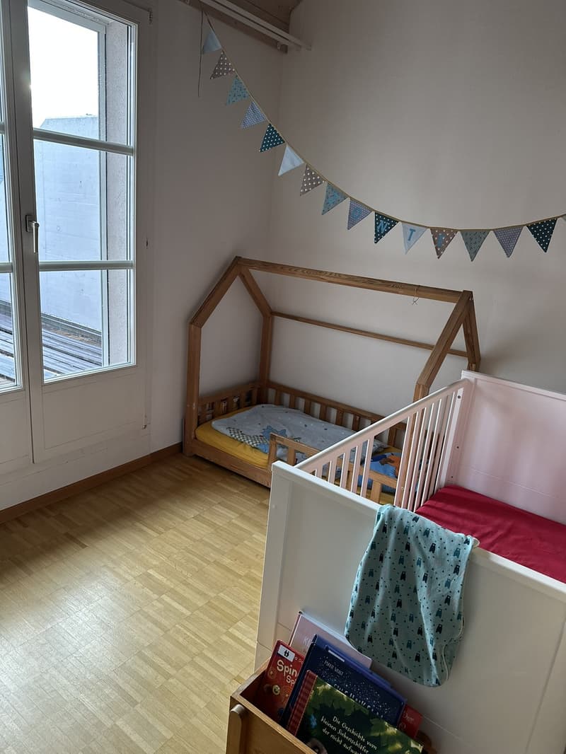 Sonnige 3.5-Zimmer-Maisonette-Wohnung mit Balkon in Affoltern am Albis (9)