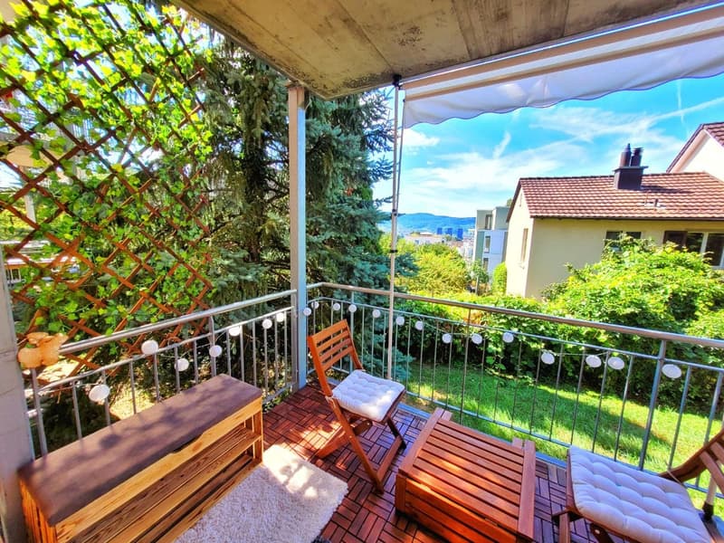Ideally Located 3 Room (2 Bedroom) Apartment (2)