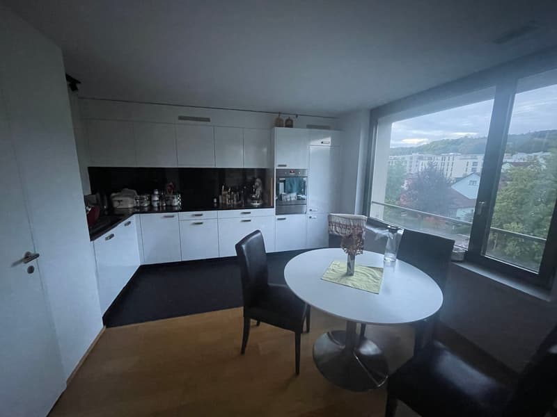 Sonnige Wohnung mit guter Anbindung (4)