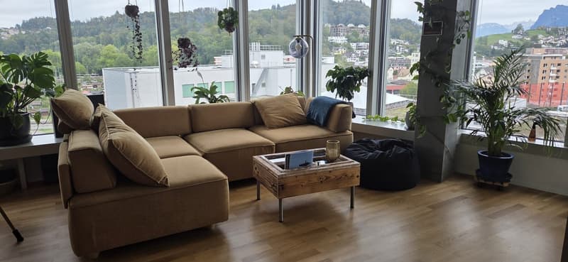 Modernes Zimmer mit privatem Bad und Bergblick Neubau in Kriens (2)