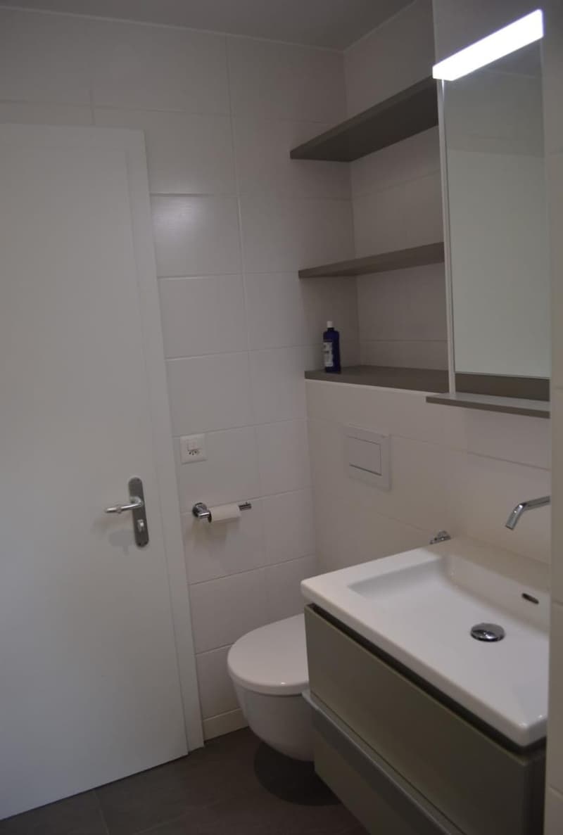 Room in shared flat for FEMALE STUDENT (5)