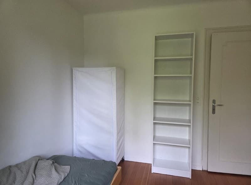 Room in shared flat for FEMALE STUDENT (3)