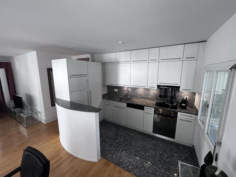 Helle, möblierte 3.5-Zimmer-Wohnung (92 m²) in Enge 5 Min. zu Bahnhof & See (3)