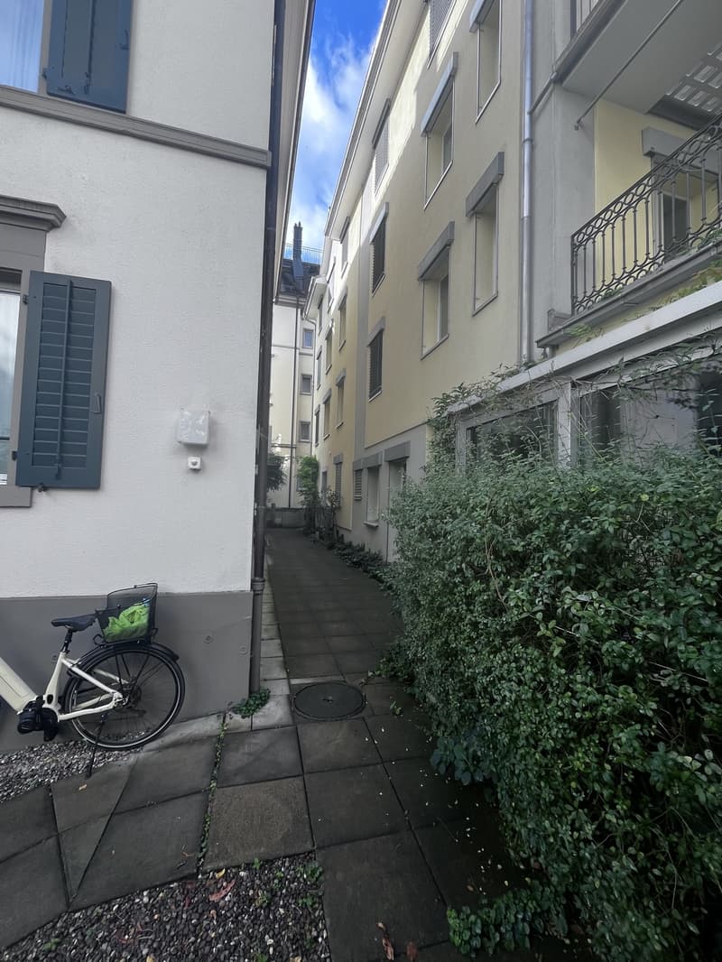 Helle, möblierte 3.5-Zimmer-Wohnung (92 m²) in Enge 5 Min. zu Bahnhof & See (7)