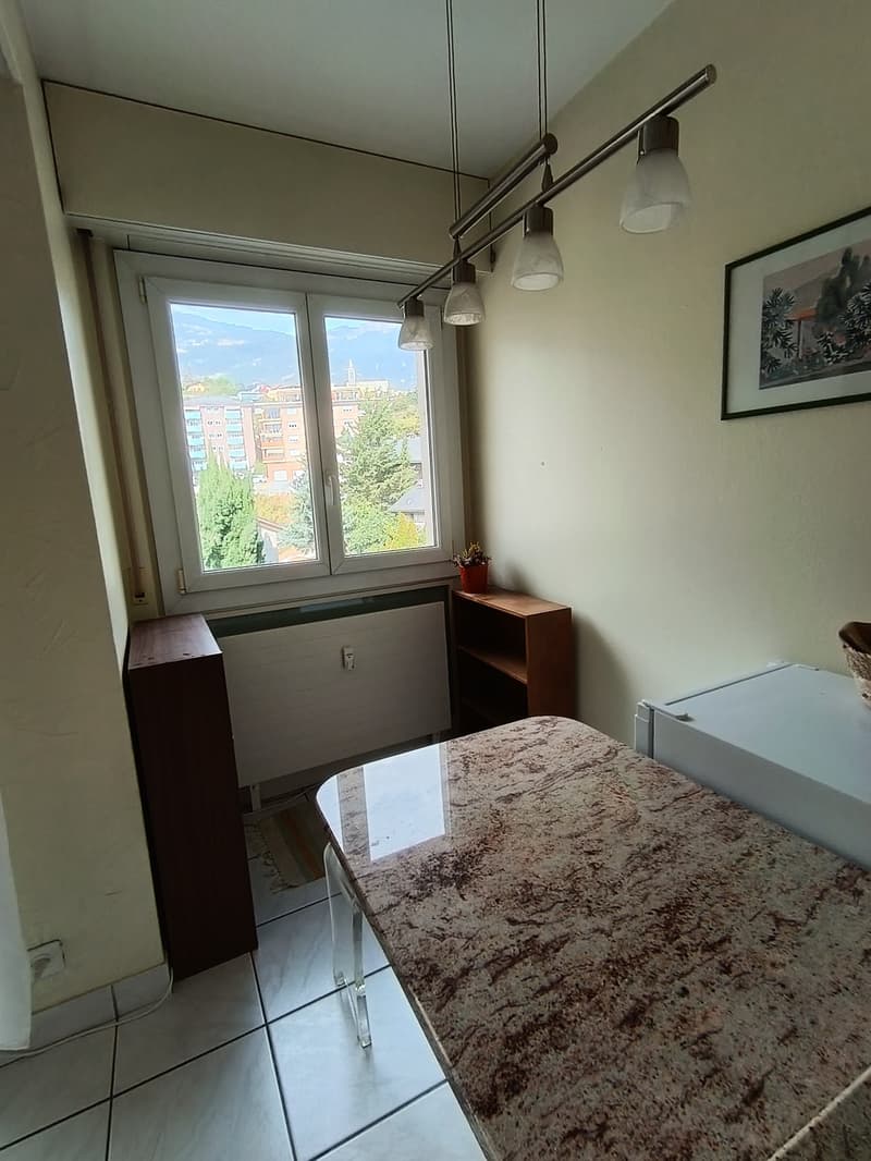 2.5-room apartment with balcony in Sierre, from 1 November (8)