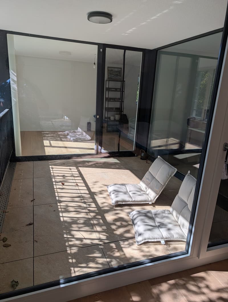 Helle 3.5-Zimmer-Wohnung mit Balkon & eigenem Waschturm, nahe See (5)