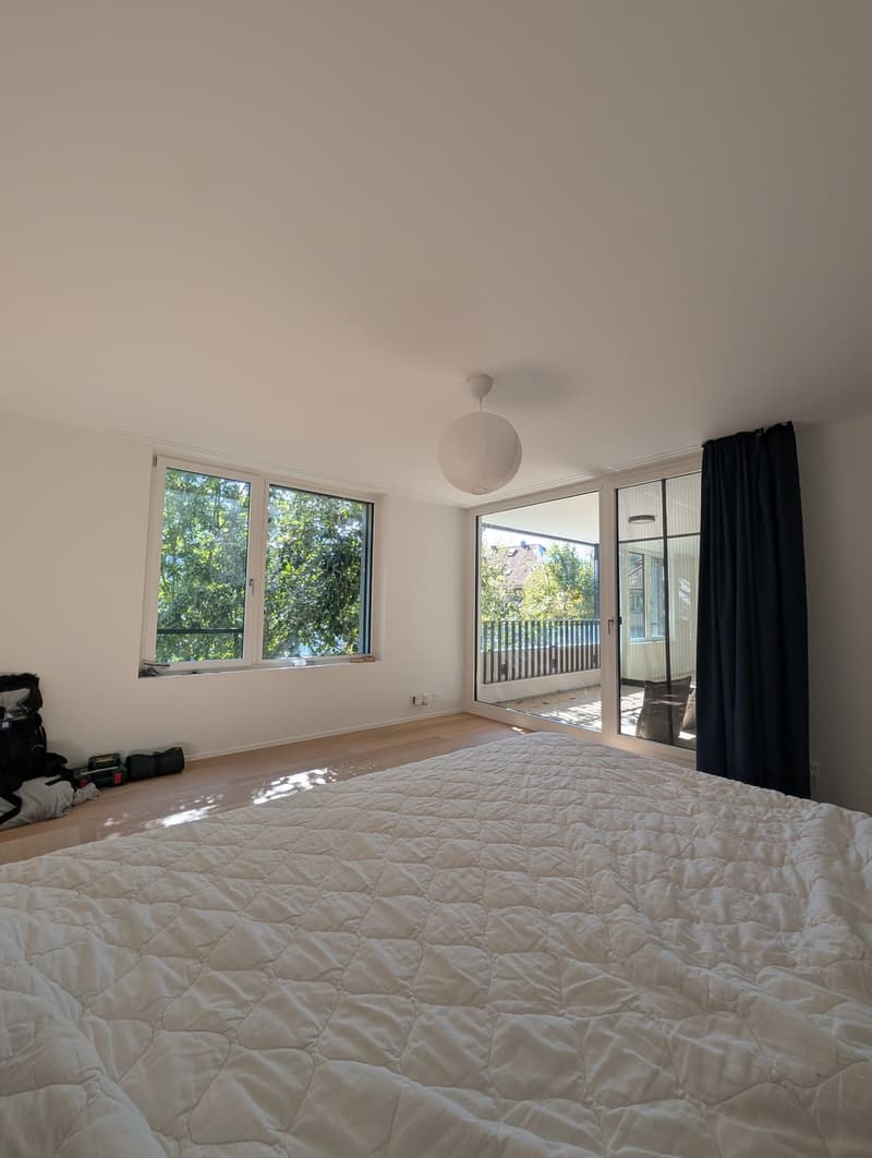 Helle 3.5-Zimmer-Wohnung mit Balkon & eigenem Waschturm, nahe See (2)