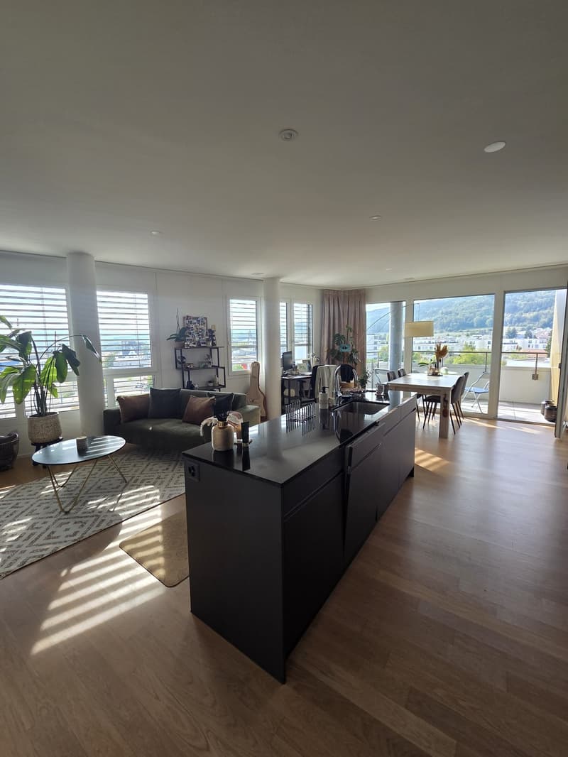 Modern & Ready to live: 2.5-Zimmer-Wohnung Nähe Zurich in Spreitenbach zur Untermiete / for sublet (1)