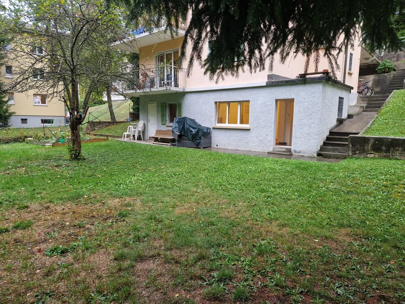 Zentrale und ruhige 2.5-Zimmer-Wohnung mit direktem Gartenzugang (2)