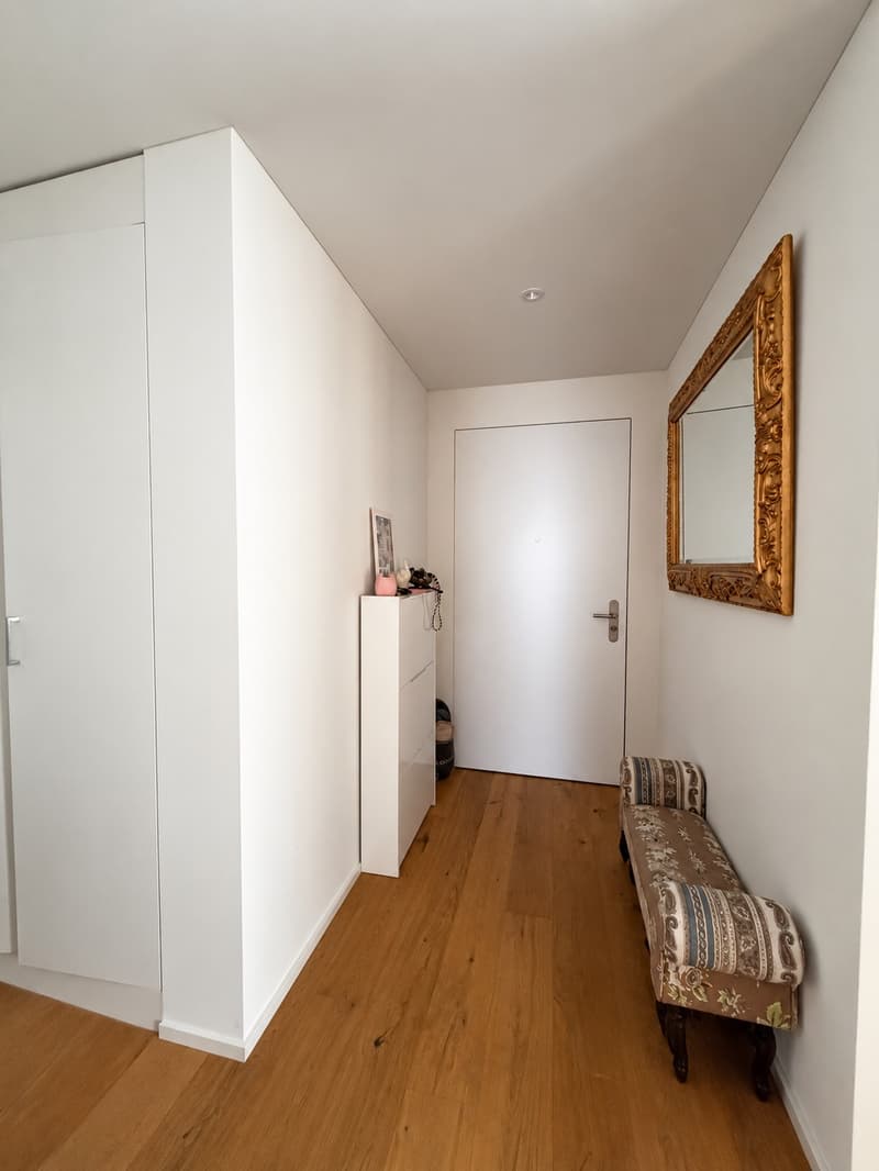 Möblierte 2.5-Zimmer-Wohnung in Volketswil befristete Untermiete mit Aussicht auf Übernahme (2)