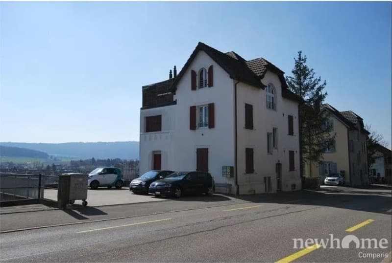 3,5-Zimmer Wohnung mit schöner Aussicht (2)