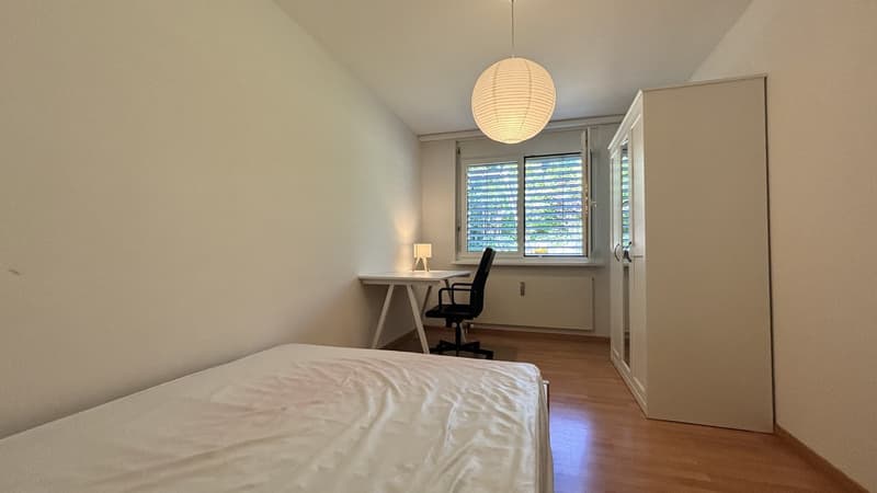 Room 02