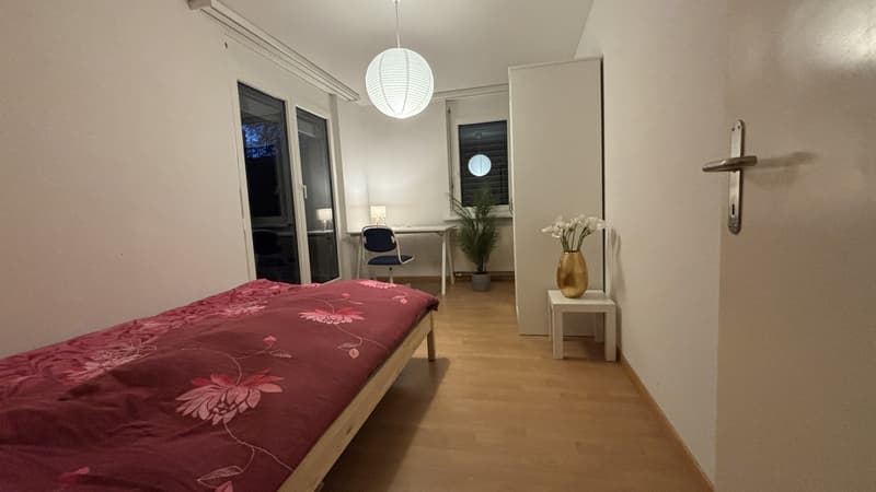 Room 01