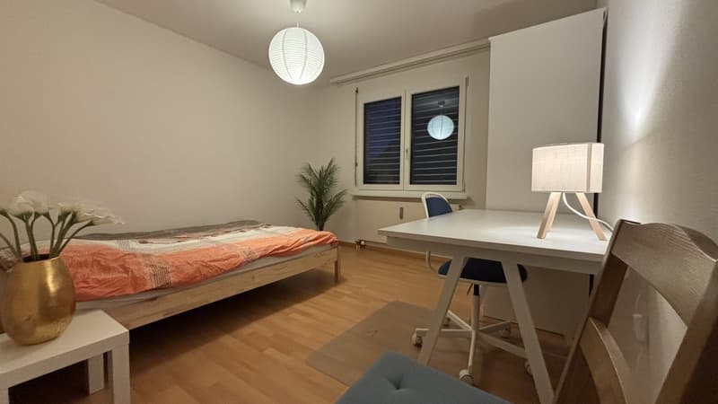Room 03