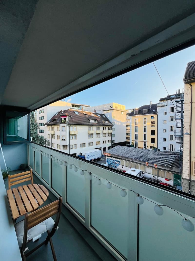 1-Zimmer-Wohnung mit grossem, überdachtem Balkon im Zentrum von Luzern (7)