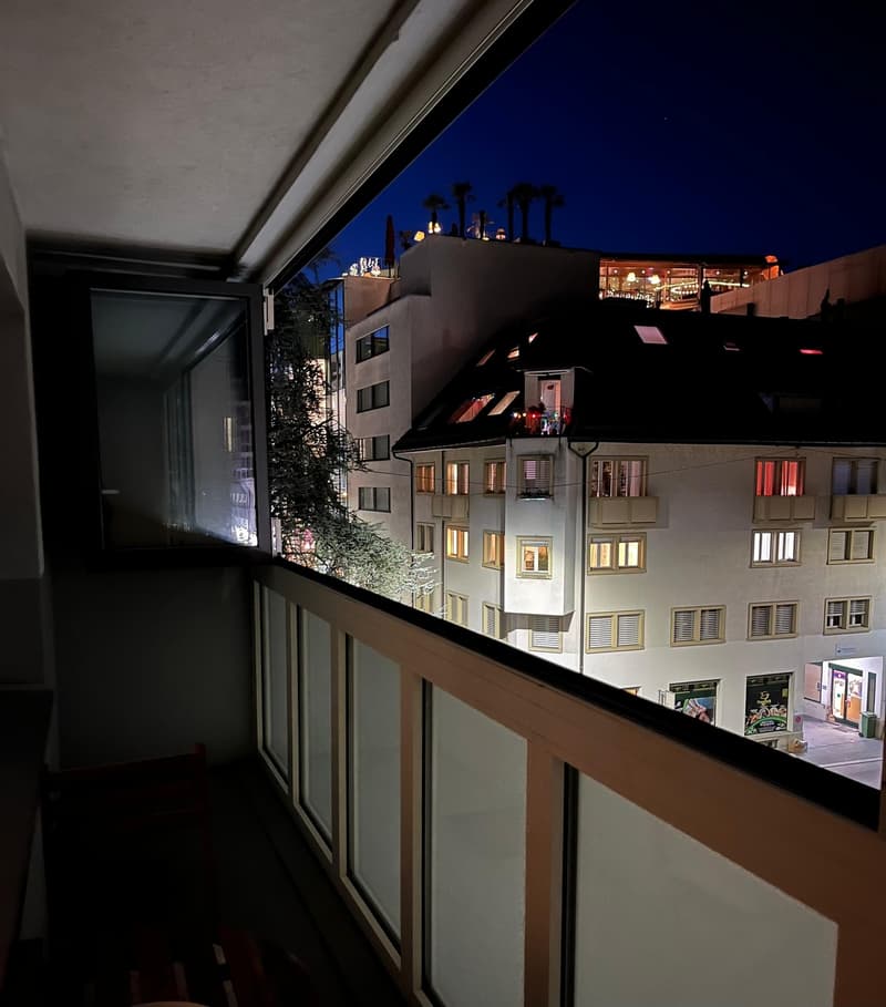 1-Zimmer-Wohnung mit grossem, überdachtem Balkon im Zentrum von Luzern (12)