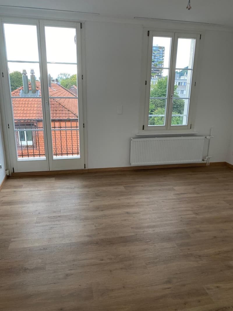 Helle 5.5-Zimmer-Wohnung in Wabern sonnig, ruhig & nur 1 Minute vom Tram entfernt (5)