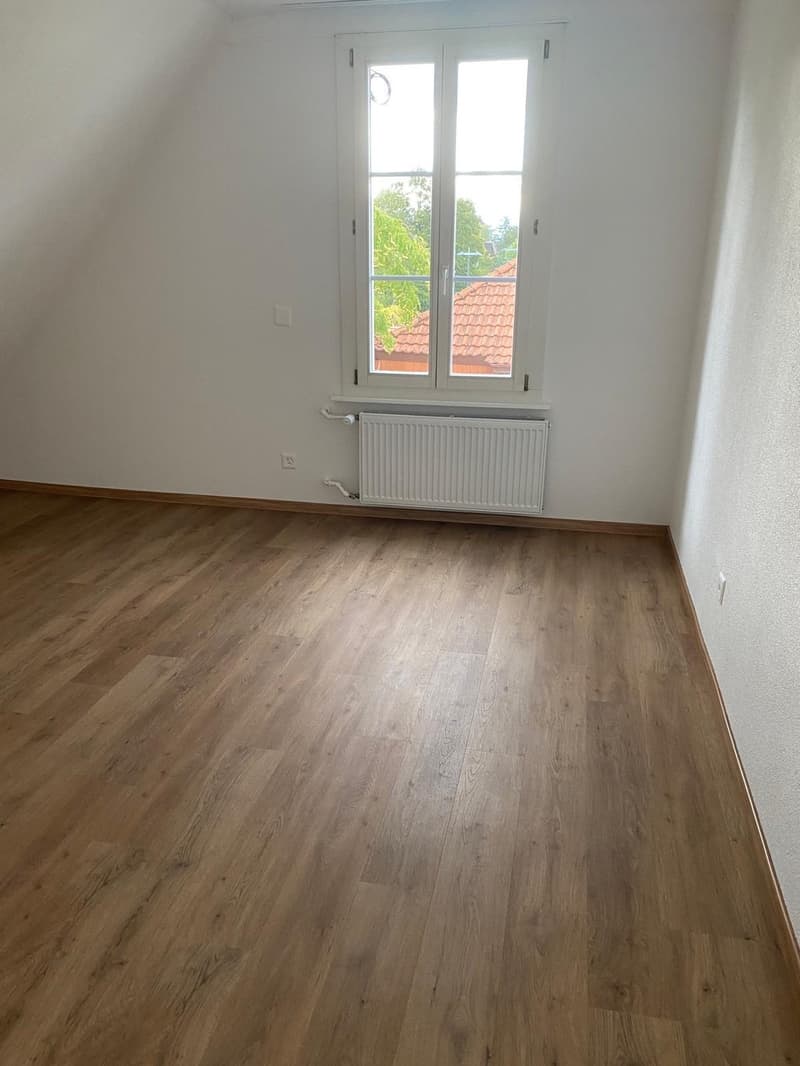 Helle 5.5-Zimmer-Wohnung in Wabern sonnig, ruhig & nur 1 Minute vom Tram entfernt (10)