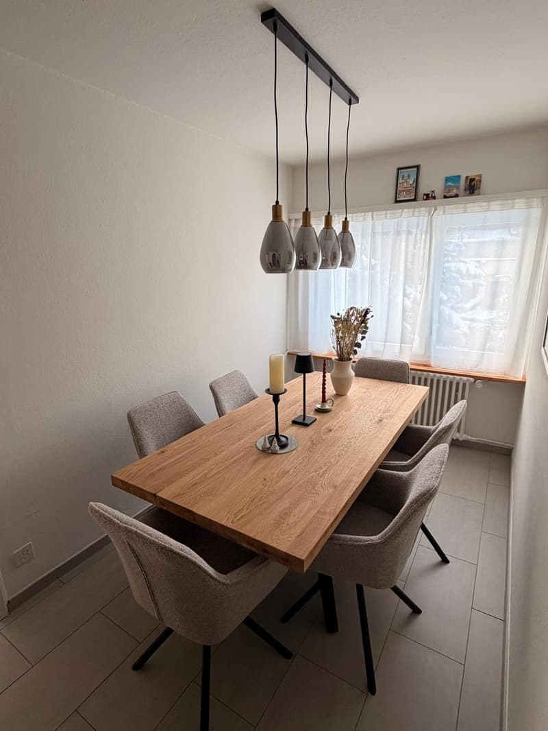 Sonnige 3.5-Zimmer-Wohnung mit grossem Balkon in Rüschlikon (5)