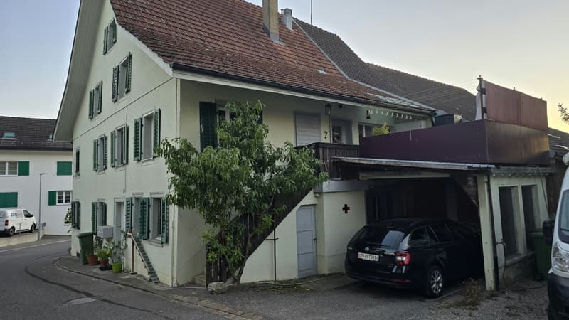 Helle 4.5 Zimmer Wohnung inkl. 2 Parkplätze (2)