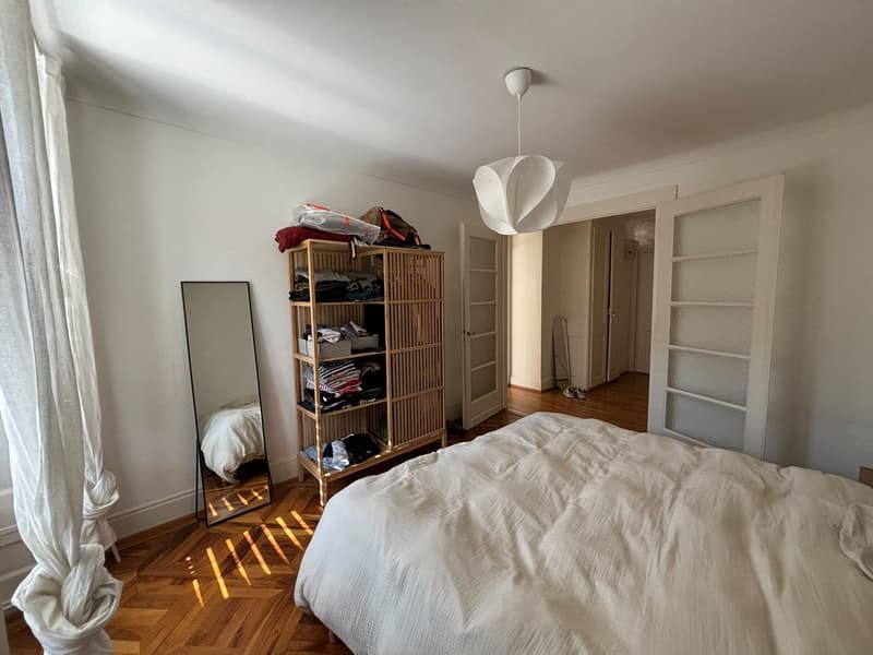 Charmant 3 pièces lumineux avec parquet et cuisine séparée  Genève (5)