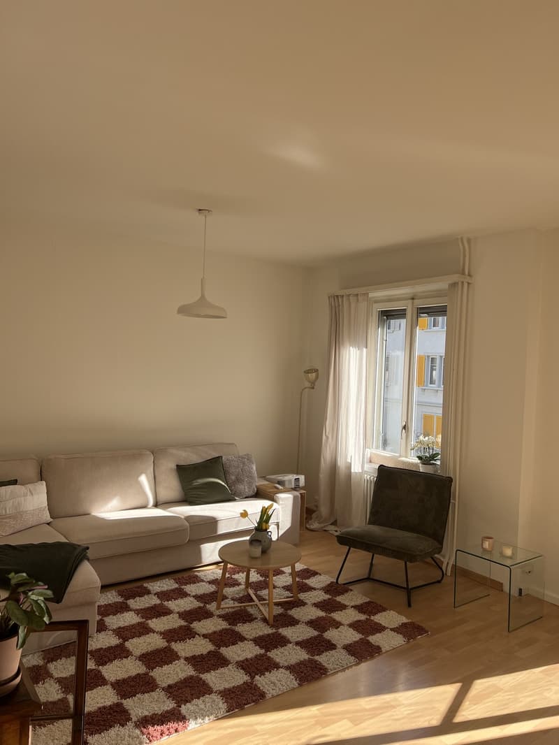 Charmante Altbauwohnung (2)
