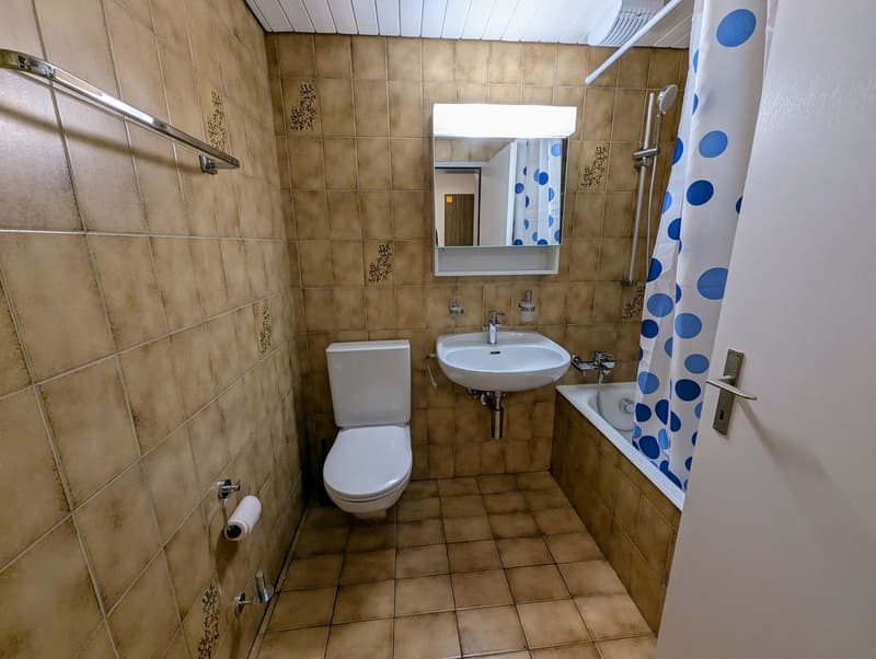 Room to rent (6)