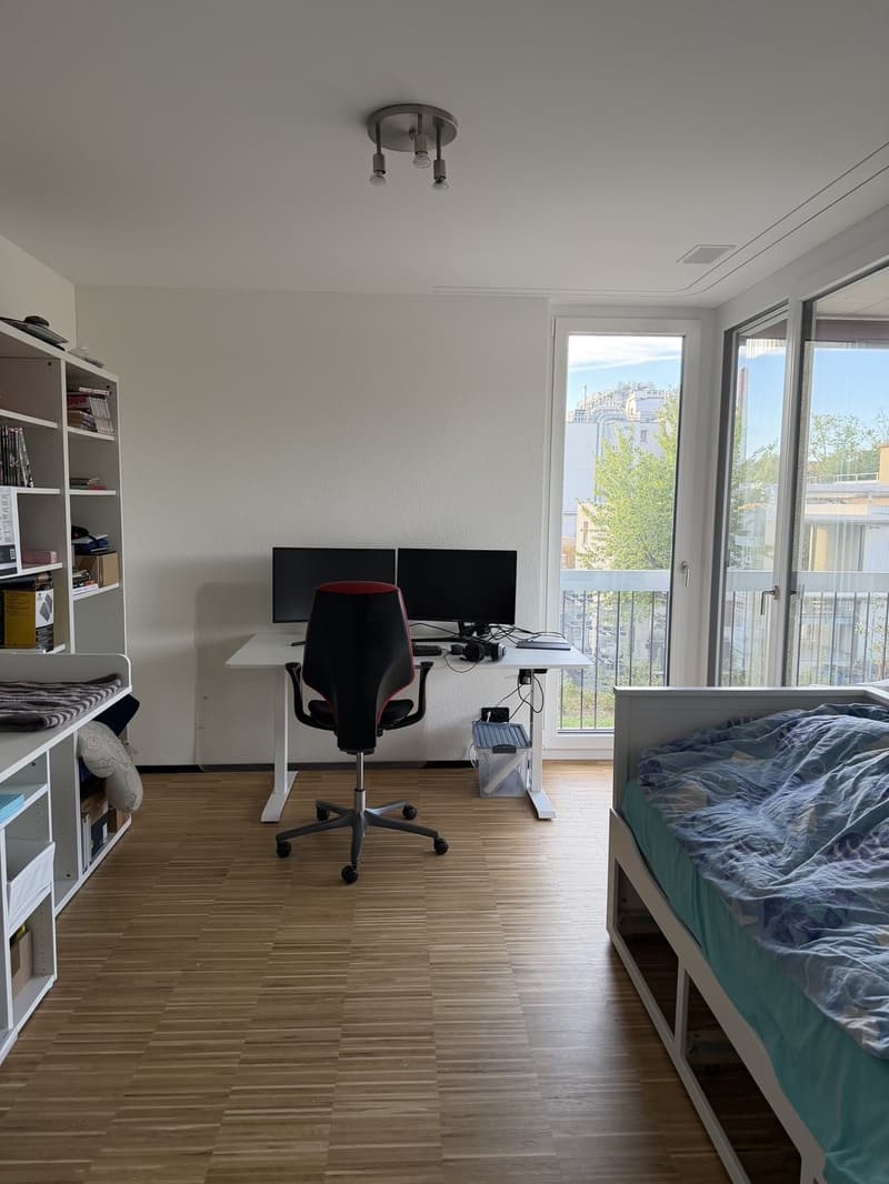 Zimmer 2/Bürozimmer