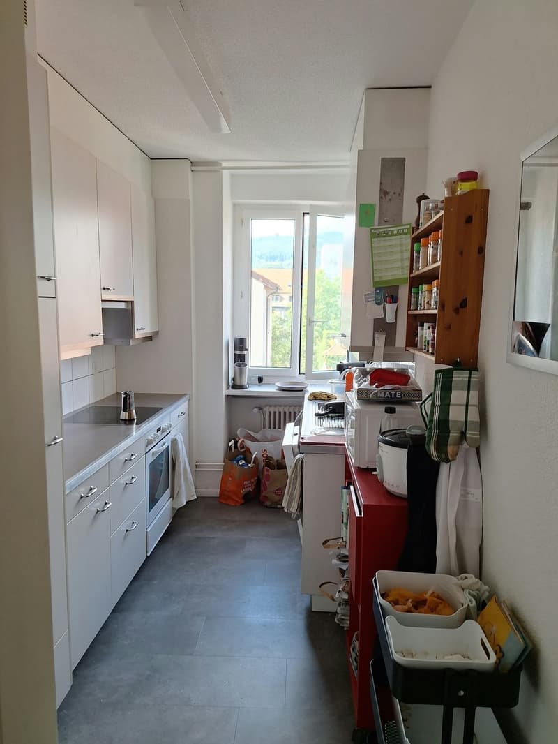 Helles Zimmer in zentraler WG zu vermieten (3)