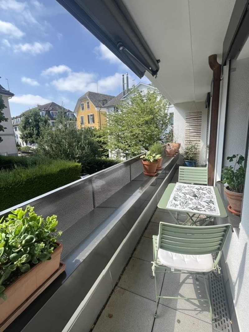 Ruhige 2-Zimmer Wohnung im Kreis 7 mit Balkon - evtl. Möglichkeit zur Übernahme des Mietvertrags (2)