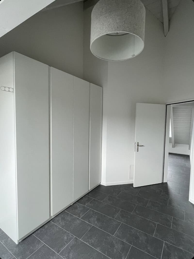 Nachmieter gesucht für 2.5 Zimmer Dachwohnung (2)