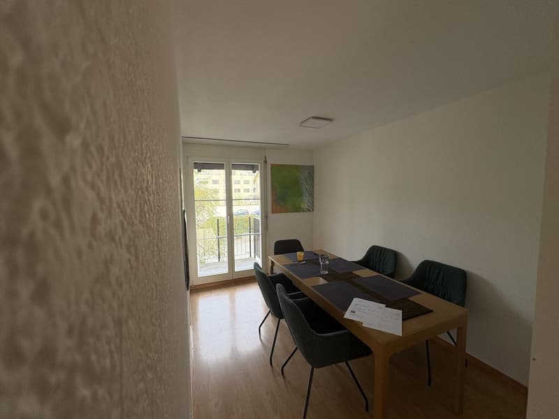 Helle 4.5-Zimmer-Wohnung mit Balkon CHF 1995 inkl. NK (6)