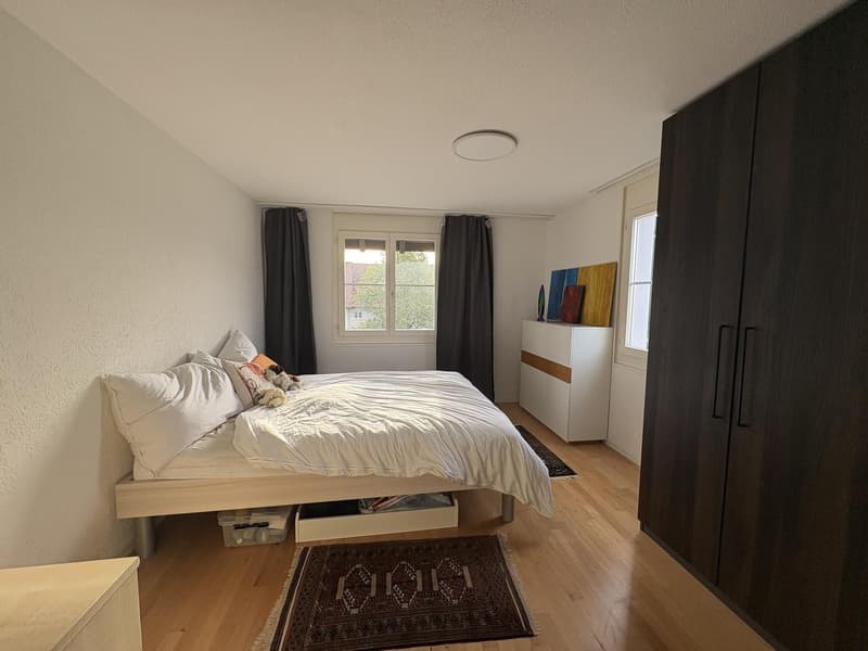Helle 4.5-Zimmer-Wohnung mit Balkon CHF 1995 inkl. NK (13)