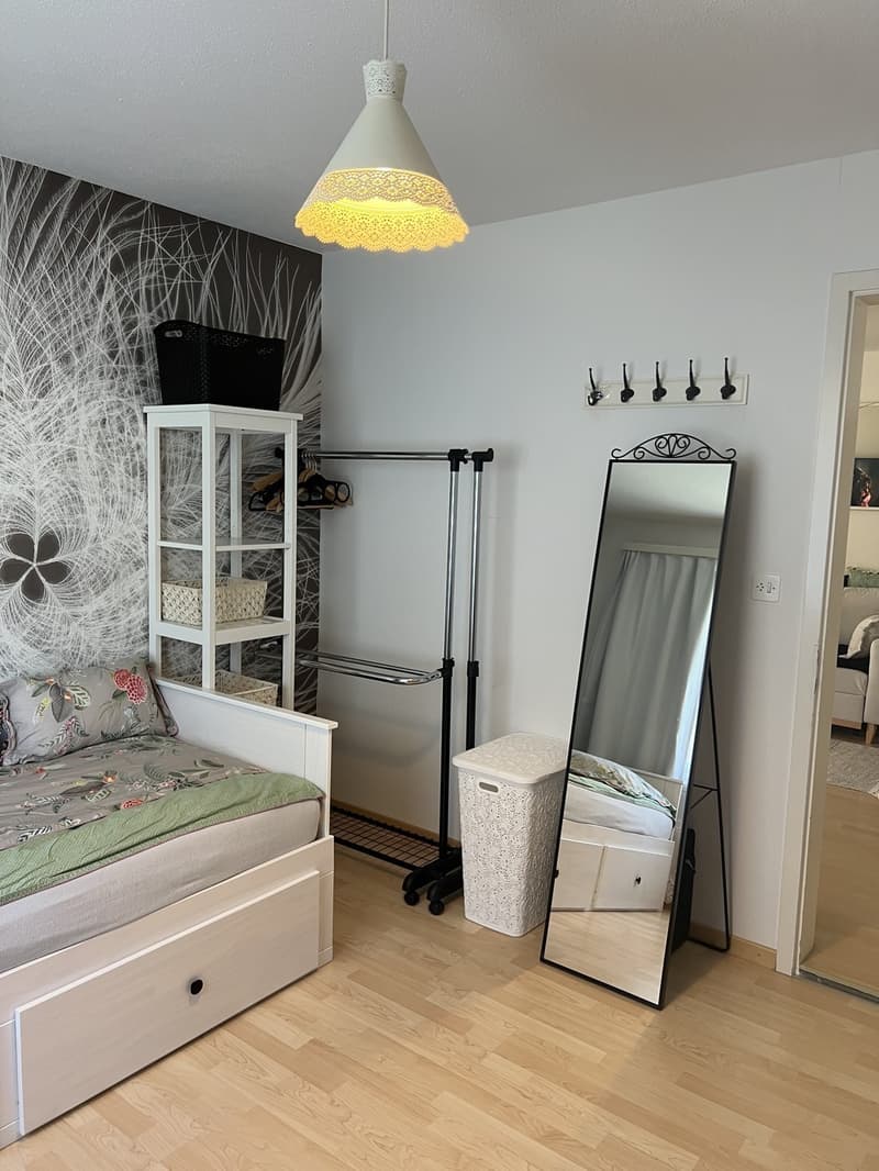 Kleiderschrank