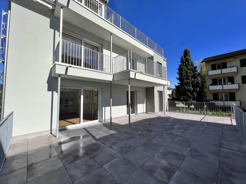 Moderne 3.5-Zimmer-Wohnung mit grosser Terrasse in Adliswil mit Top-Anbindung nach Zürich (10)