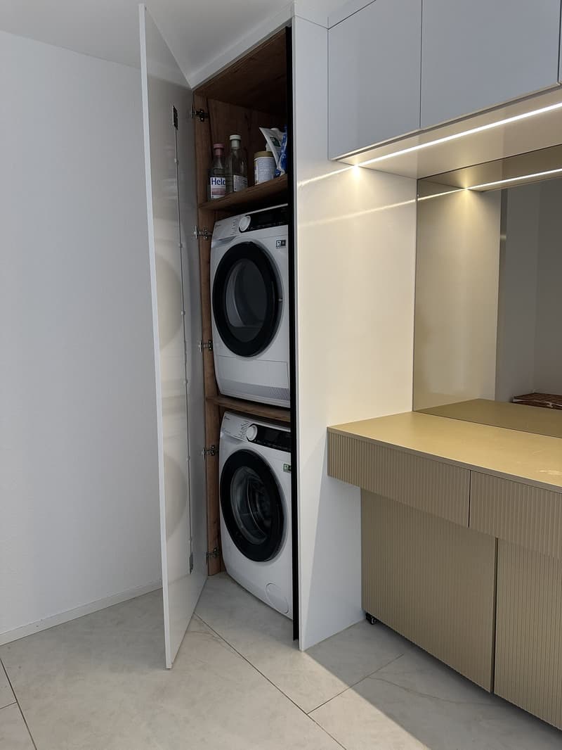 Moderne 4,5-Zi.-Wohnung mit Terrasse & Whirlpool in Umiken (5)