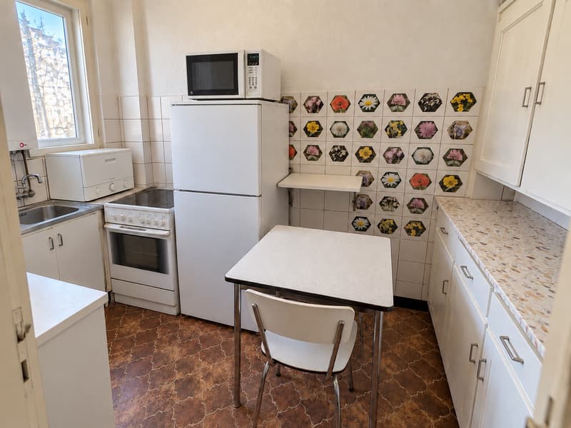 Room in spacious 2 person flatshare in Oberstrass, Kreis 6 CHF 950 all inclusive | 5 room apartment shared by only two people | 2 balconies | available mid October 2026 (6)