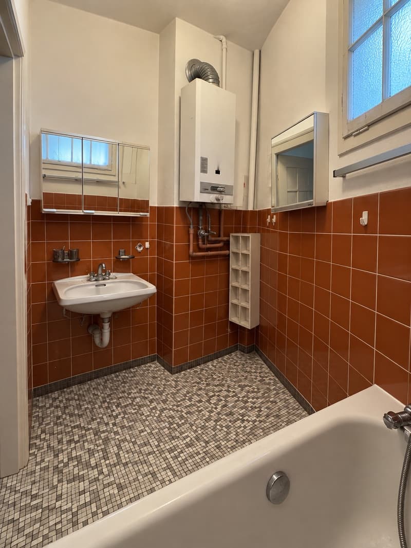 Room in spacious 2 person flatshare in Oberstrass, Kreis 6 CHF 950 all inclusive | 5 room apartment shared by only two people | 2 balconies | available mid October 2026 (4)