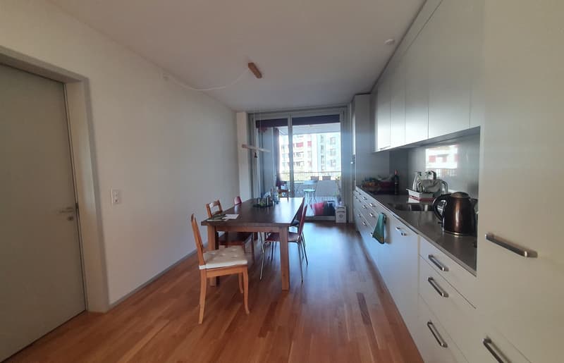 Centrally located, for temporary rent - furnished room with a bathroom (4)
