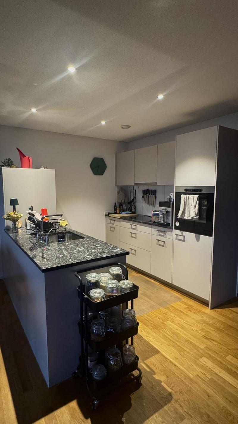Helle 3.5-Zimmer-Wohnung in Gunten mit grossem Balkon & See-/Bergsicht (5)