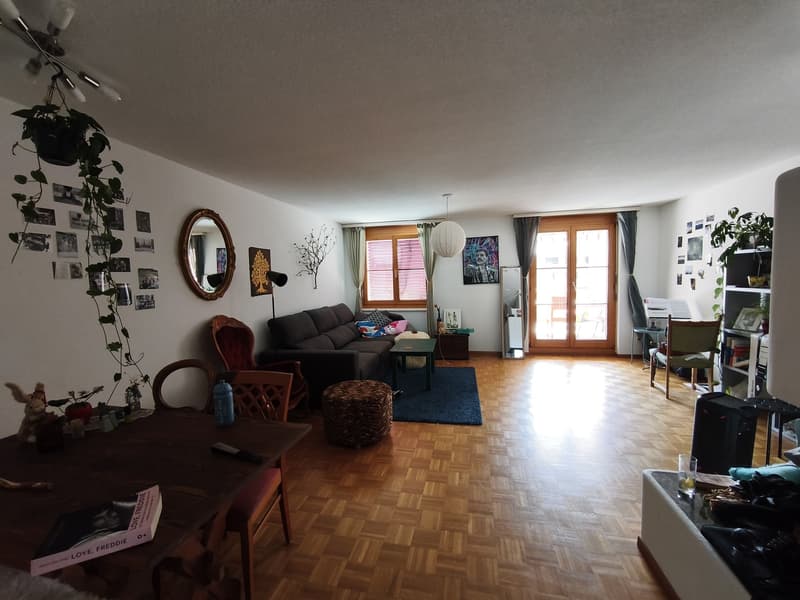 Mitbewohner gesucht in 4,5 Zimmer wohnung (1)