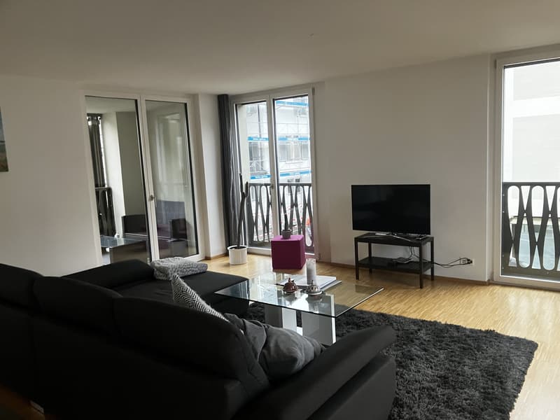 Unmöbeliertes WG in moderner, ruhger, und ordendliche Wohnung (3)