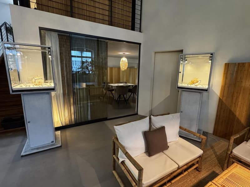 Einzigartige 308 m2 Maisonette-Loft in ehemaliger Seidenfabrik - Nachmieter gesucht (9)