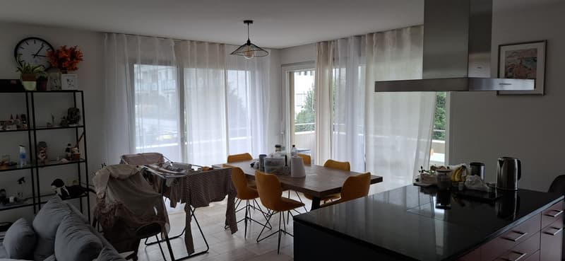 Moderne, helle 4,5-Zimmer-Wohnung mit Balkon (5)