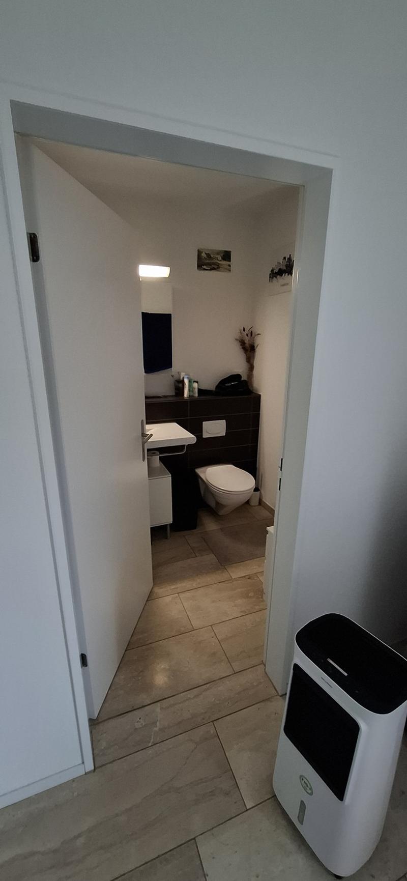 Moderne, helle 4,5-Zimmer-Wohnung mit Balkon (9)